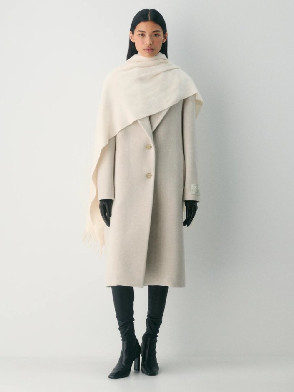 Aritzia 100% cashmere Essential Cashmere Noble Scarf in Whisper White